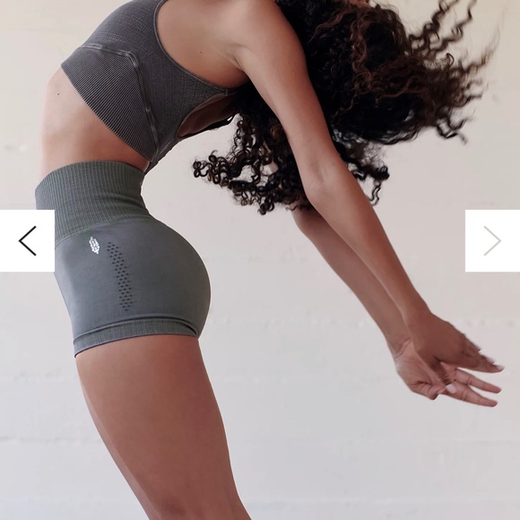 Free people Good Karma Running shorts - Picture 4 of 4